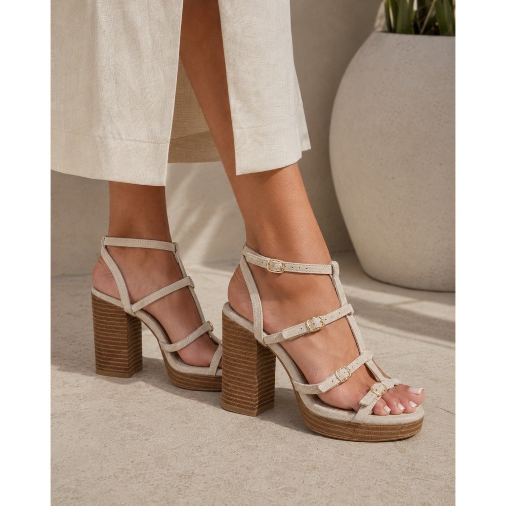 NWT Steve Madden Daelene Sand Suede Cage Sandals Block Heel Size 8.5